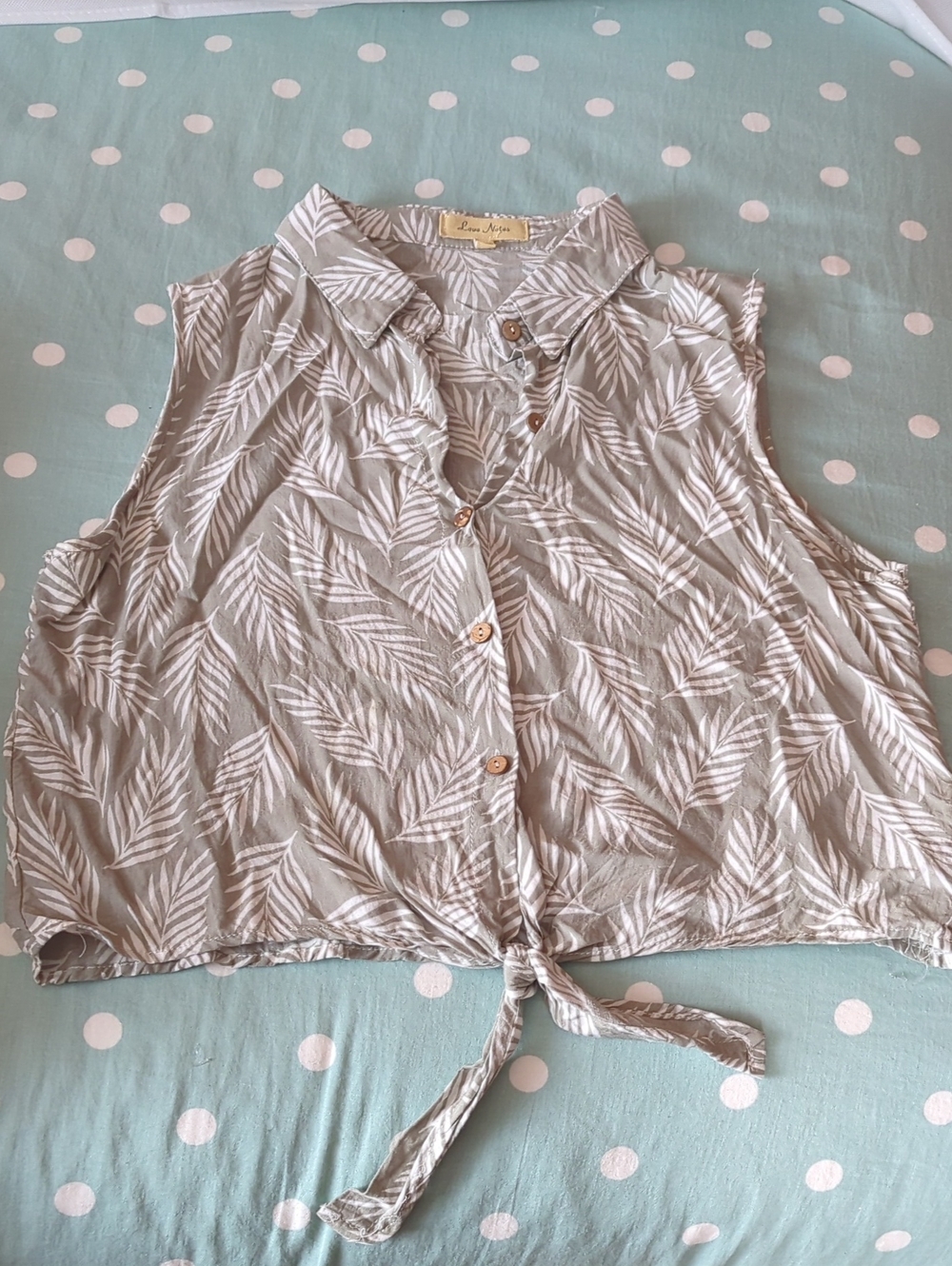 Love Notes Sage Palm-Print Tie-Front Sleeveless Blouse